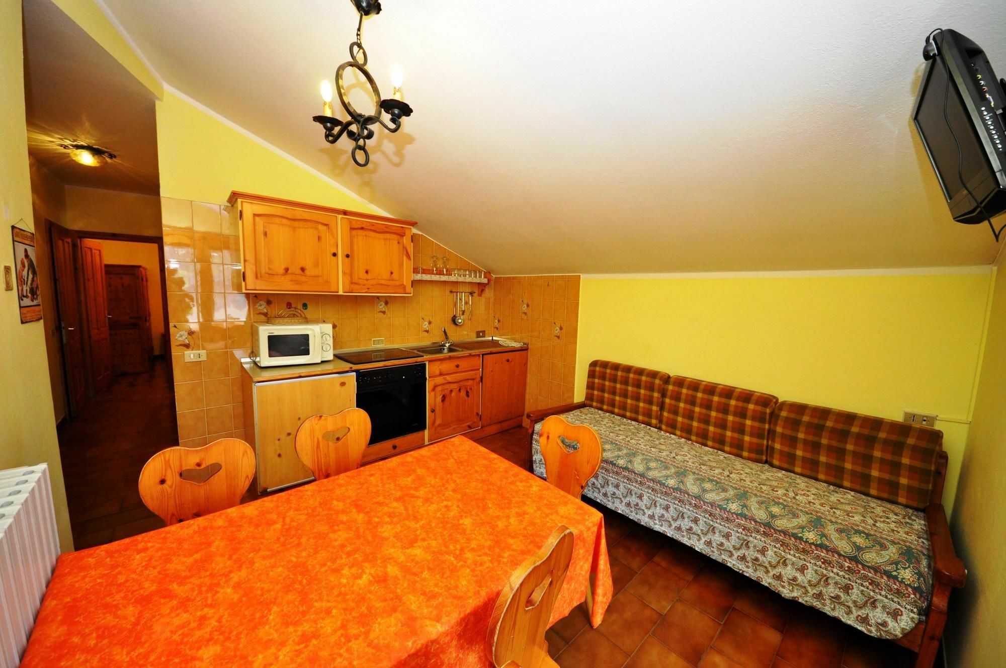 Residence Casa Longa By Livigno Accomodation 外观 照片